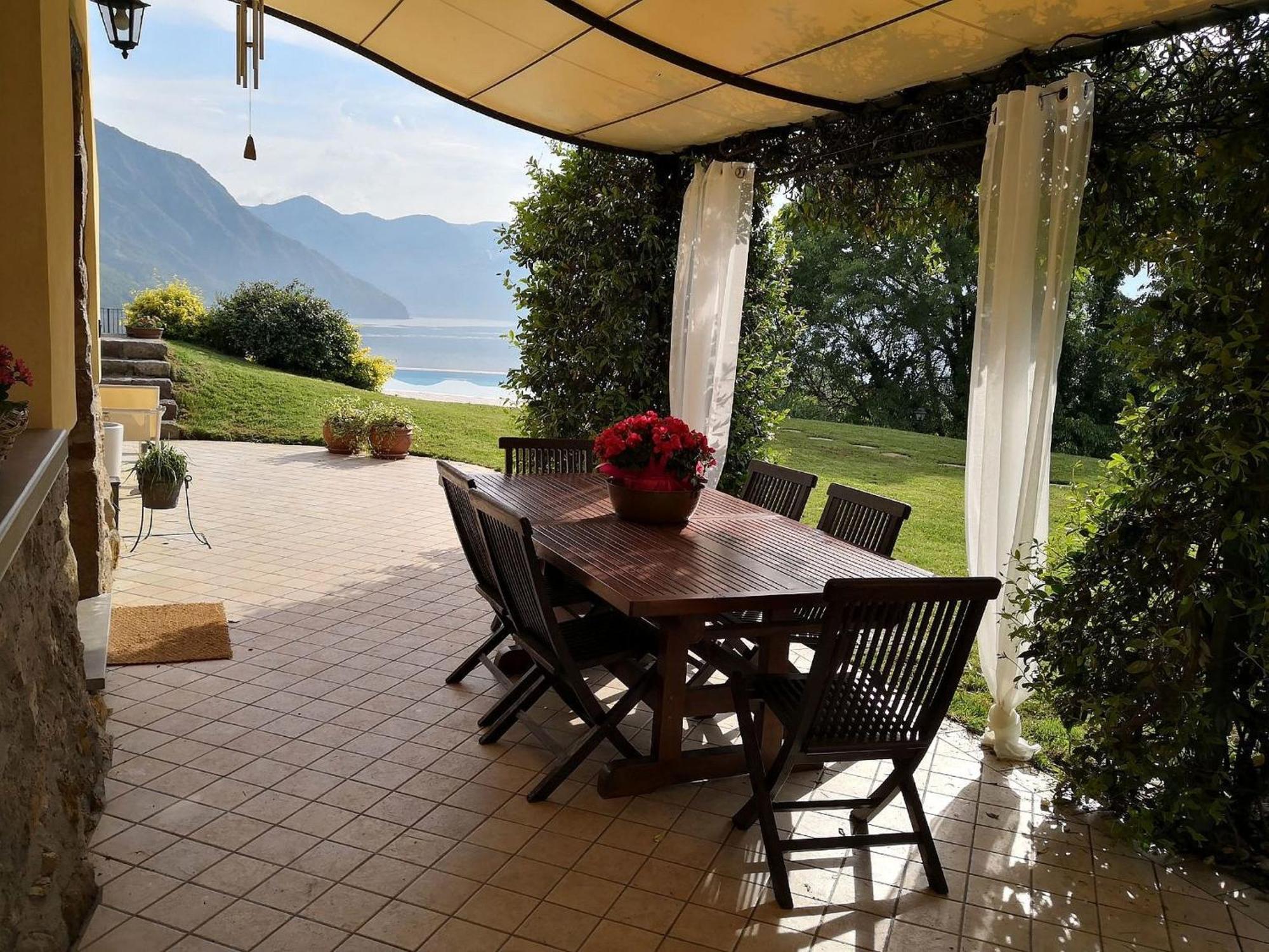 Villa In Pisogne With Pool Garden And Lake View Exterior photo